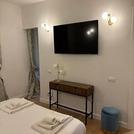Paolina Place Rome