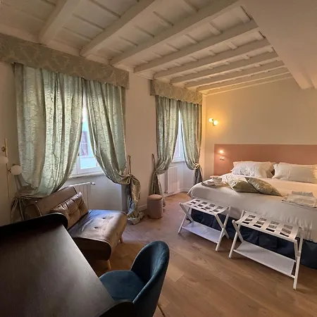 Paolina Place * Rome